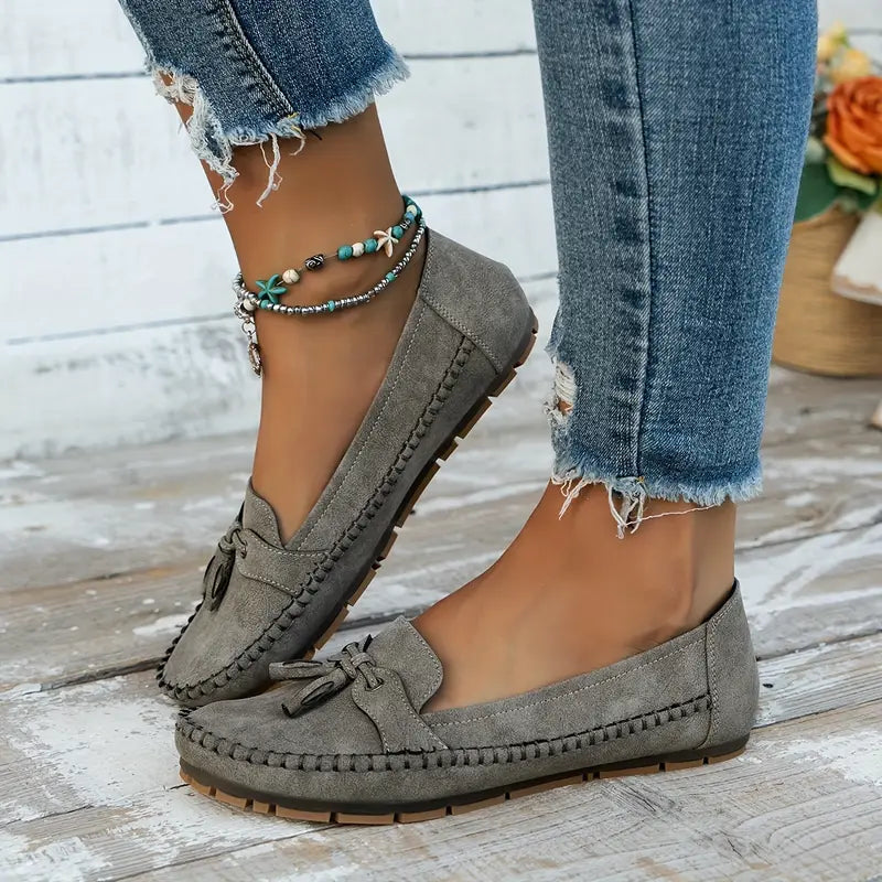 Coastal Comfort – Moccasin-Style Loafers